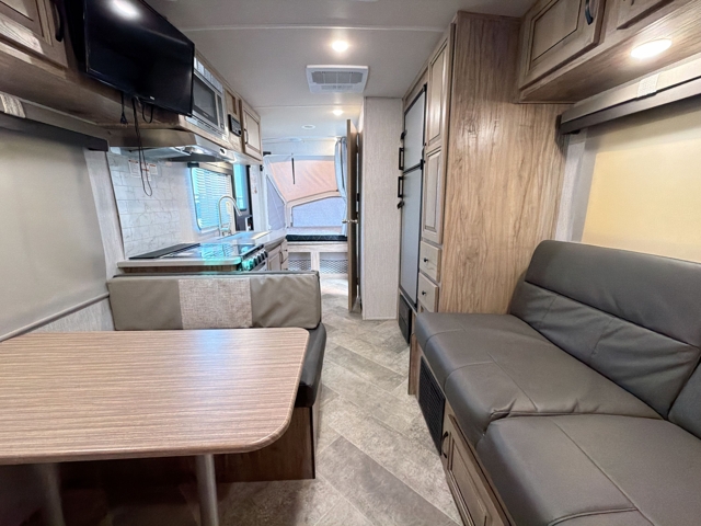 2021 Forest River Solaire Expandable 163X — photo 4 of 8