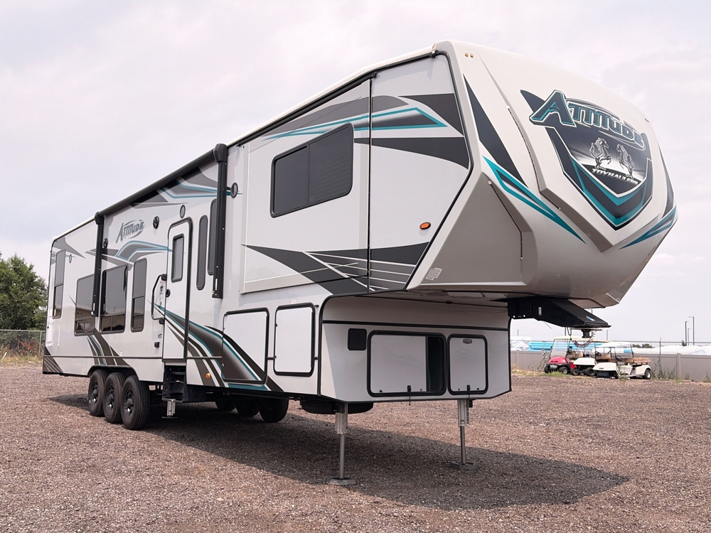Wide Body Rvs 2023 Eclipse Rv Attitude Wide Body 35GSG - Stock #1010444P | Longmont ...