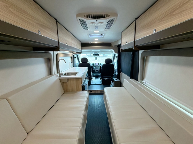 2027 Jayco Swift 20T — photo 4 of 8
