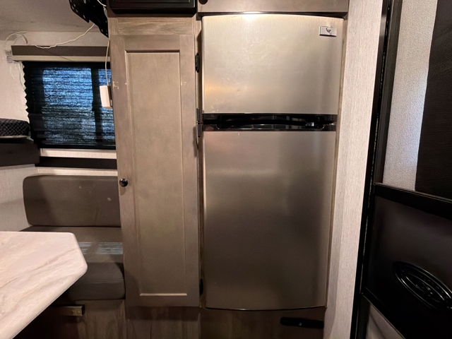 2025 Sunset Park RV Sun Trek 600 — photo 8 of 8