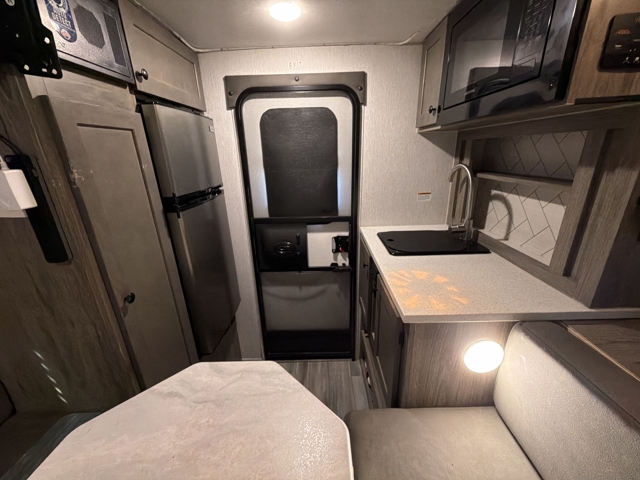 2025 Sunset Park RV Sun Trek 600 — photo 3 of 8