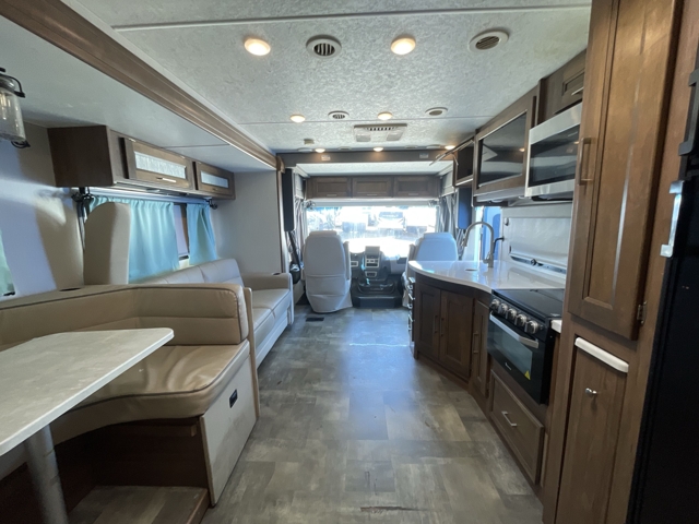 2022 Coachmen Mirada 35ES — photo 3 of 8