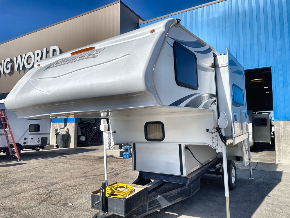2016 Lance Lance 1062 — photo 4 of 8