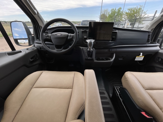 2027 Thor Eddie Bauer 19FM — photo 2 of 8