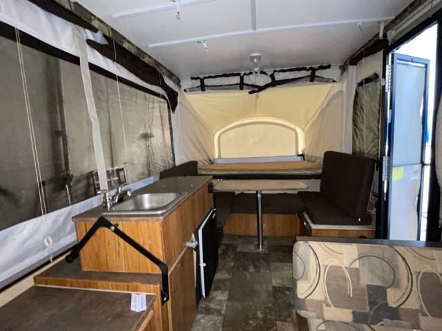 2016 Starcraft Comet 1222 — photo 2 of 7
