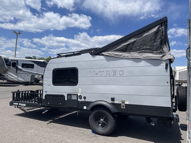 2022 Coachmen V-trec V4 — photo 5 of 8
