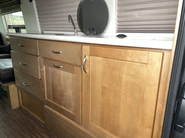 2018 Coachmen Galleria 24T — photo 3 of 8
