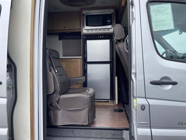 2018 Coachmen Galleria 24T — photo 6 of 8