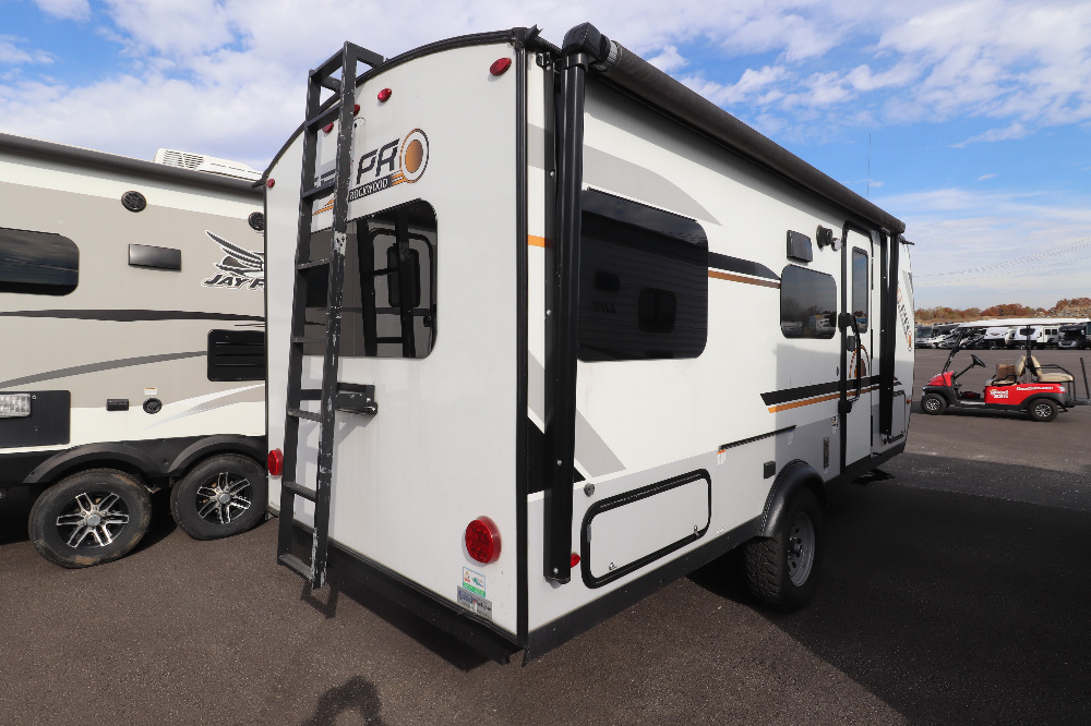 Forest River Rockwood Geopro 19RD Camping World of The Legends 2208232