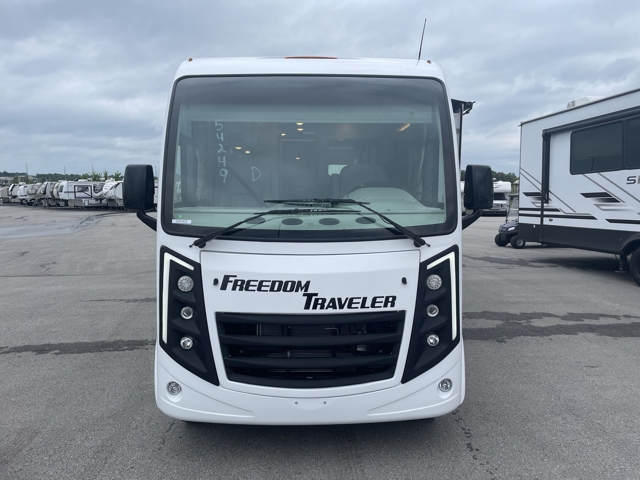 2027 Thor Freedom Traveler A26 — photo 5 of 8