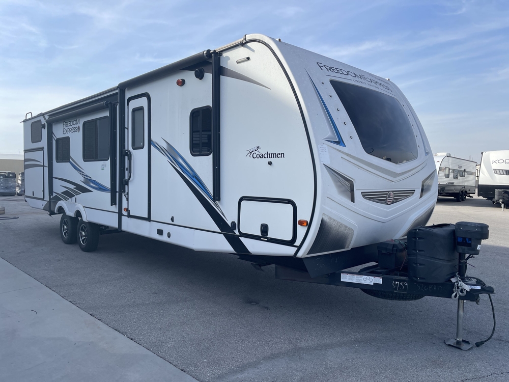 2021 Coachmen Freedom Express Liberty Edition 326BHDSLE