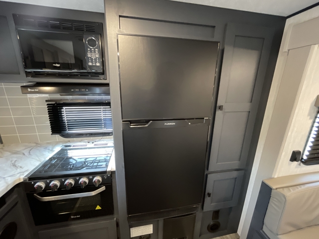 2024 Coachmen Apex Ultra-lite 264RKS — photo 8 of 8