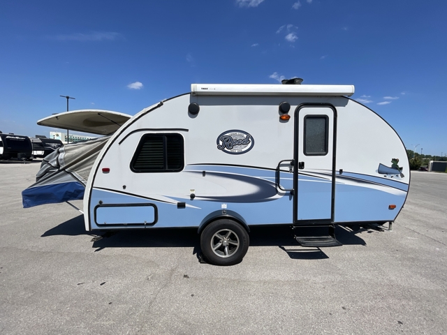 2018 Forest River R-pod 176T — photo 6 of 8
