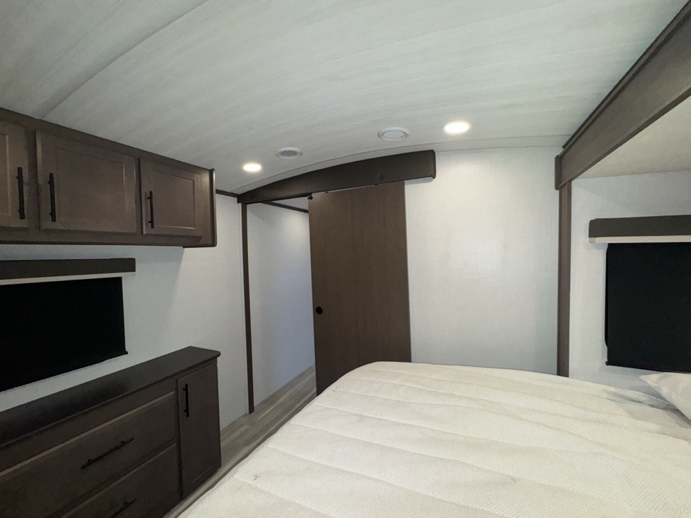 bunk-room