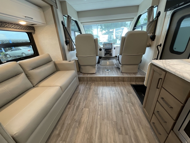 2026 Thor Freedom Traveler A24 — photo 4 of 8