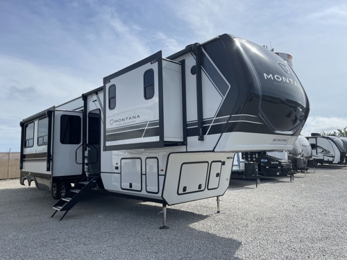 RV carousel image 1
