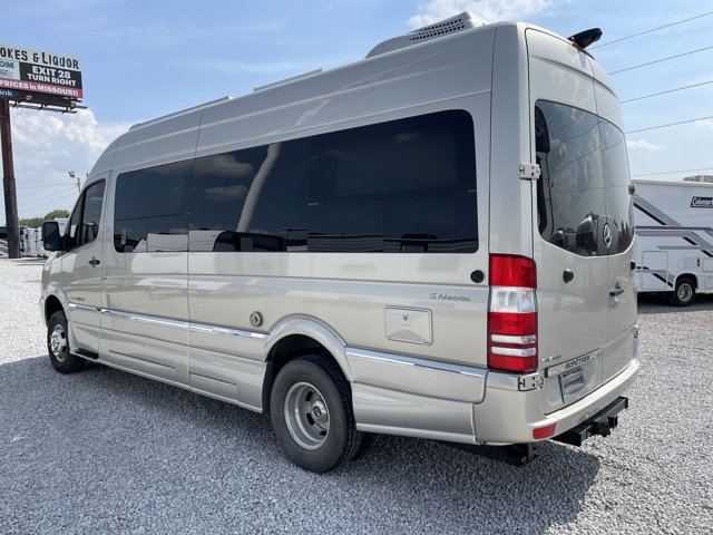 2015 Roadtrek Roadtrek CS Adventurous — photo 6 of 8