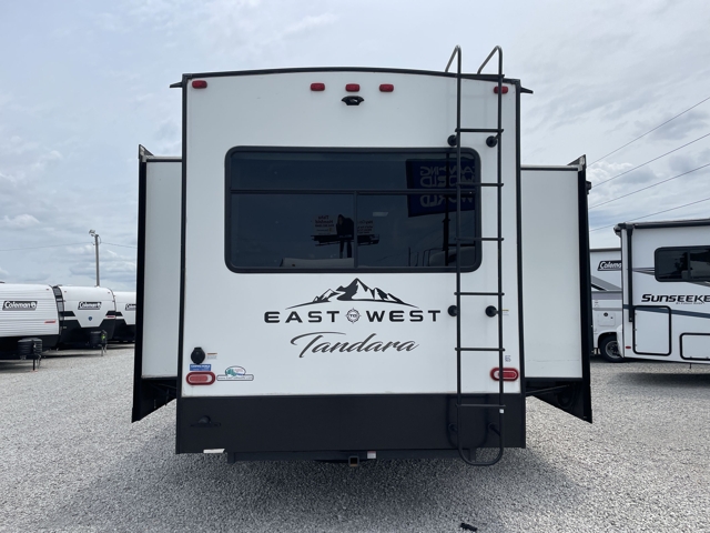 2022 East To West Tandara 386MB-OK — photo 8 of 8