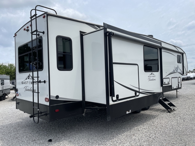 2022 East To West Tandara 386MB-OK — photo 6 of 8