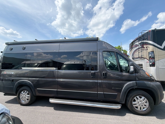 2022 Entegra Coach Ethos Li 20TL — photo 5 of 8