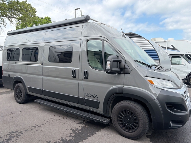 2025 Coachmen Nova 20D — photo 5 of 8