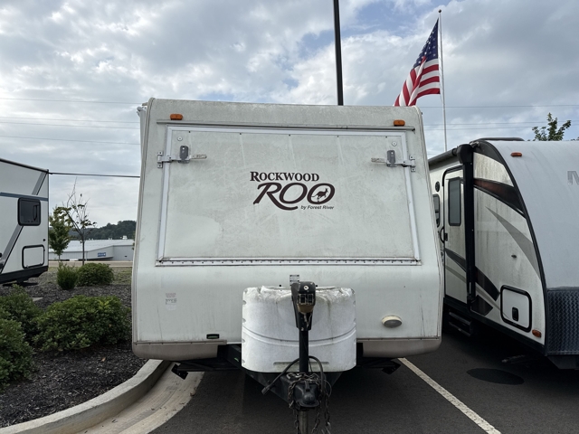 2010 Forest River Rockwood Roo 233S — photo 4 of 8