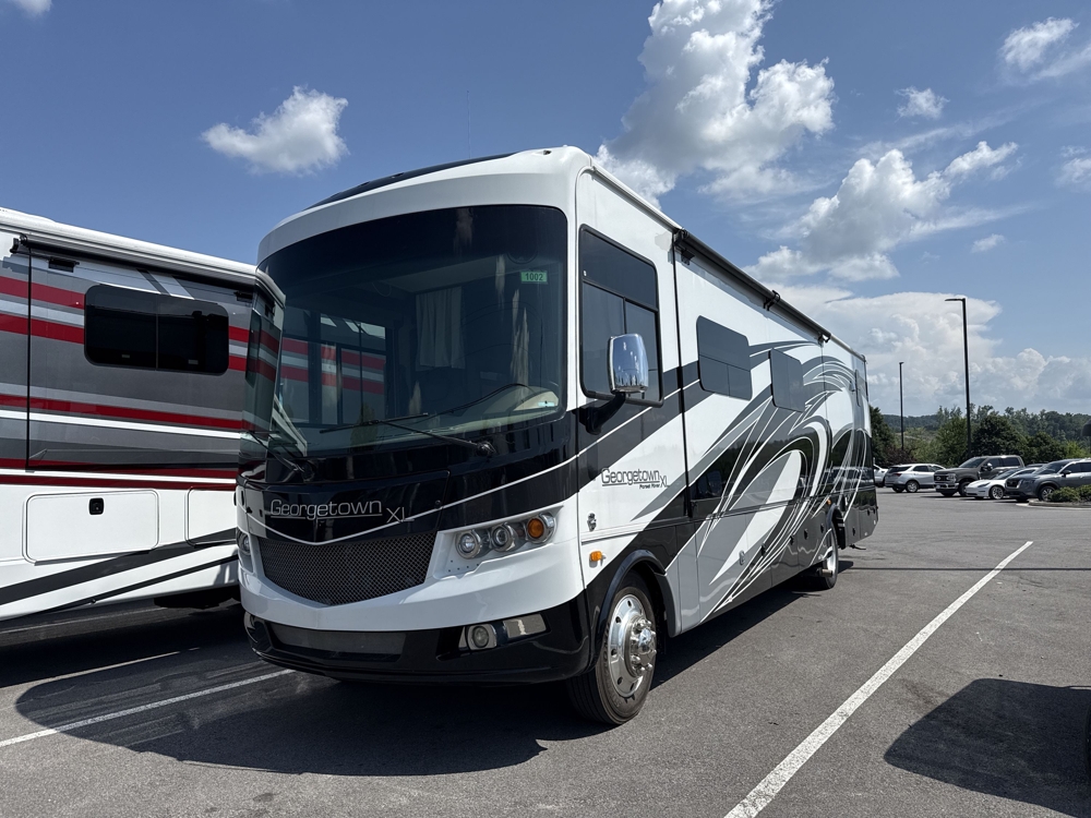 2017 Forest River Georgetown Xl 369DS - Stock #2696435 | Kodak, TN