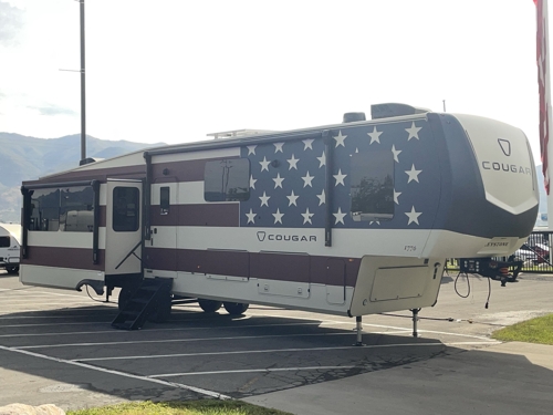 RV carousel image 1