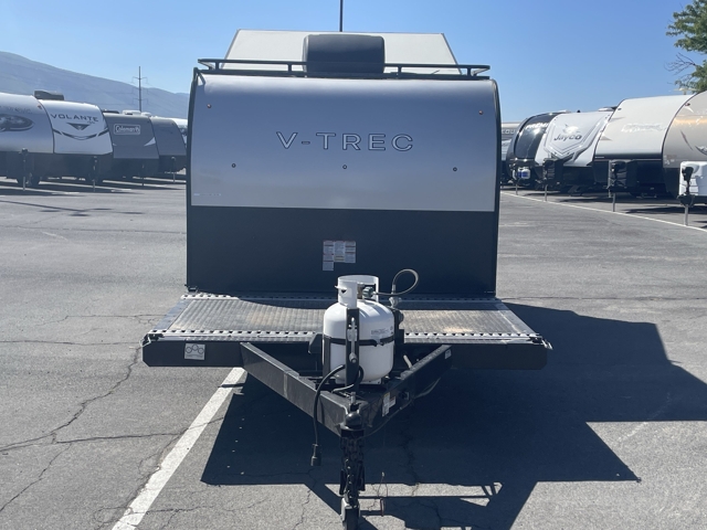 2022 Coachmen V-trec V4 — photo 4 of 8