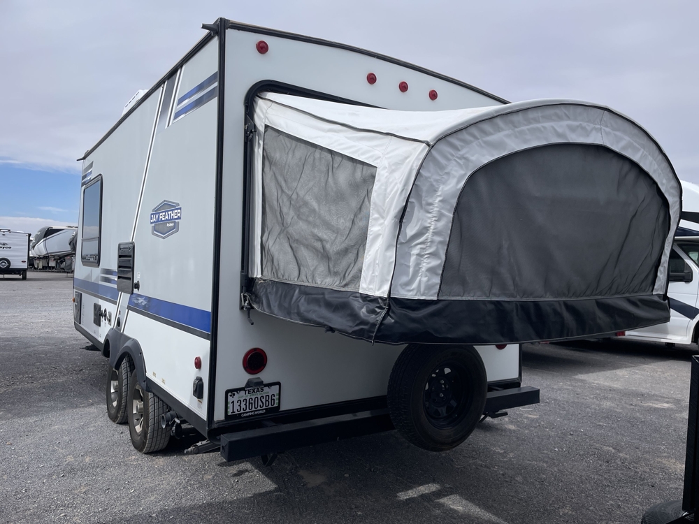 2018 Jayco Jay Feather 19H — photo 6 of 8