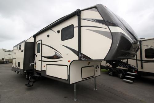 5Th Wheel Campers >> New Or Used Fifth Wheel Campers For Sale Camping World Rv Sales 5Th Wheel Campers >> New Or Used Fifth Wheel Campers For Sale Camping World Rv Sales