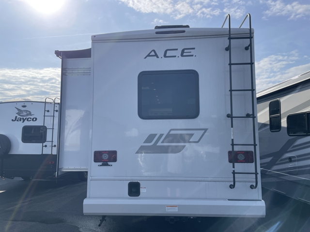2026 Thor Ace 29D — photo 8 of 8
