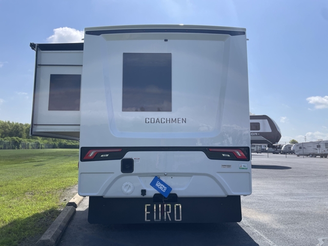 2025 Coachmen Euro 25EU — photo 7 of 8