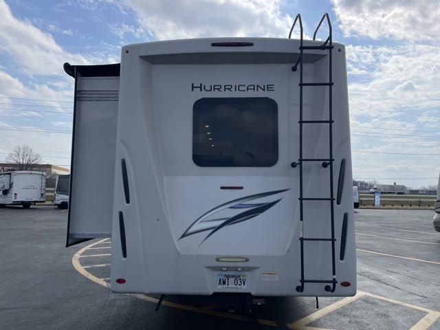 2024 Thor Hurricane 29M — photo 8 of 8