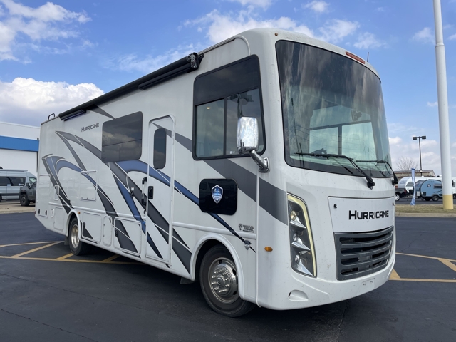 2024 Thor Hurricane 29M — photo 1 of 8