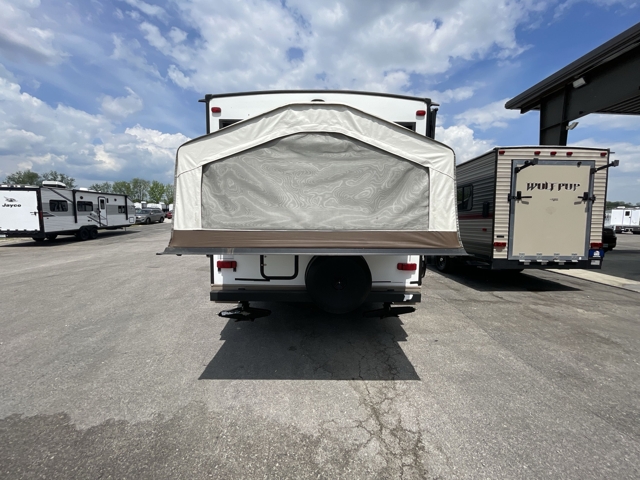 2018 Forest River Rockwood Roo 21SS — photo 5 of 8