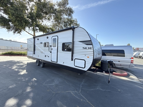 RV carousel image 1