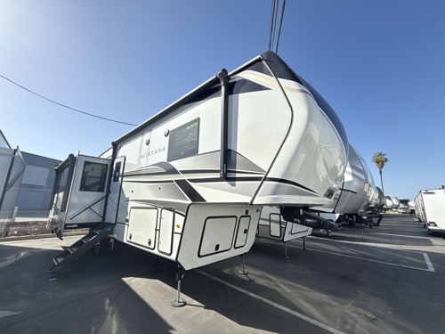 RV carousel image 1