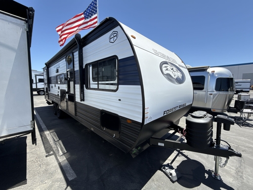 RV carousel image 1