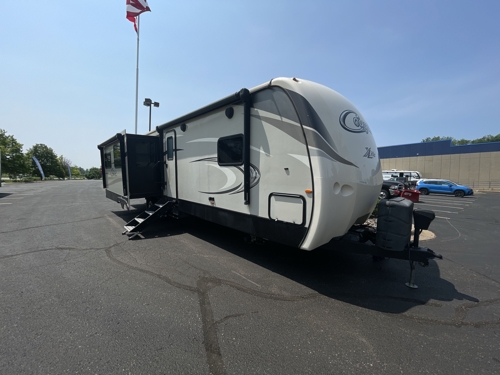 RV carousel image 1