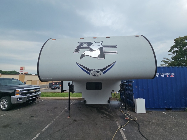 2022 Northwood Arctic Fox Camper 990 — photo 5 of 8