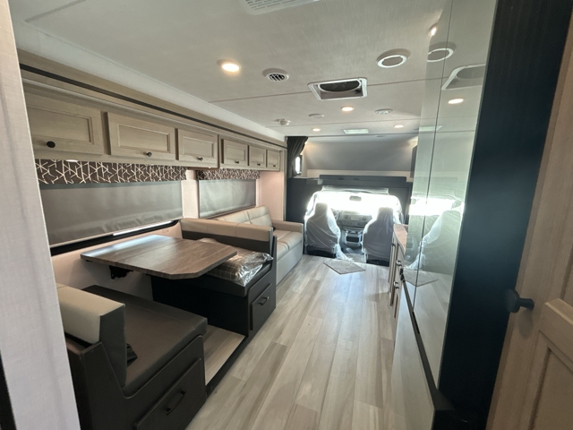 2026 Forest River Sunseeker LE 2850SF — photo 6 of 8