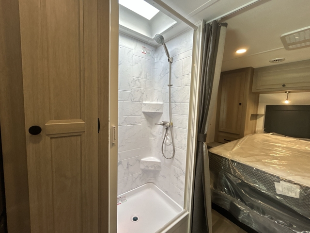 2026 Forest River Sunseeker LE 2850SF — photo 8 of 8