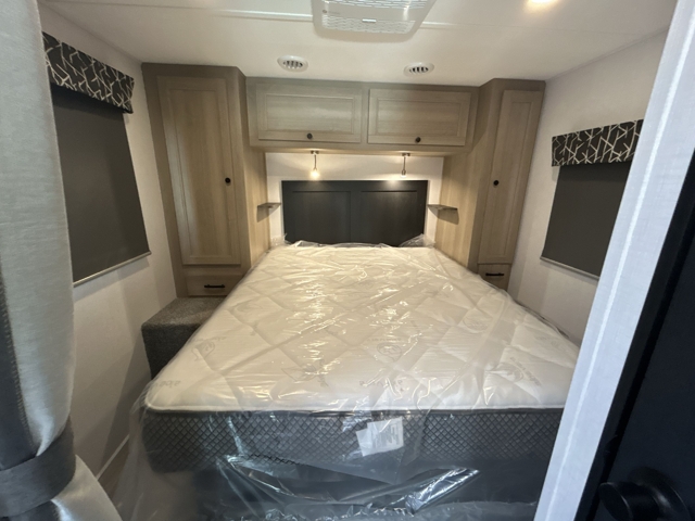 2026 Forest River Sunseeker LE 2850SF — photo 7 of 8