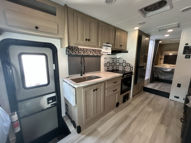 2026 Forest River Sunseeker LE 2850SF — photo 5 of 8