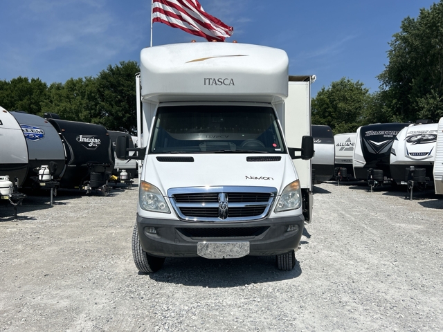 2007 Itasca Navion 23H — photo 2 of 8