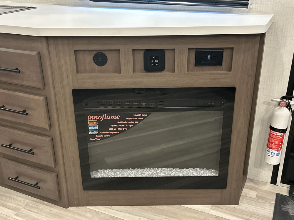 2026 Keystone Cougar 24RDS — photo 8 of 8