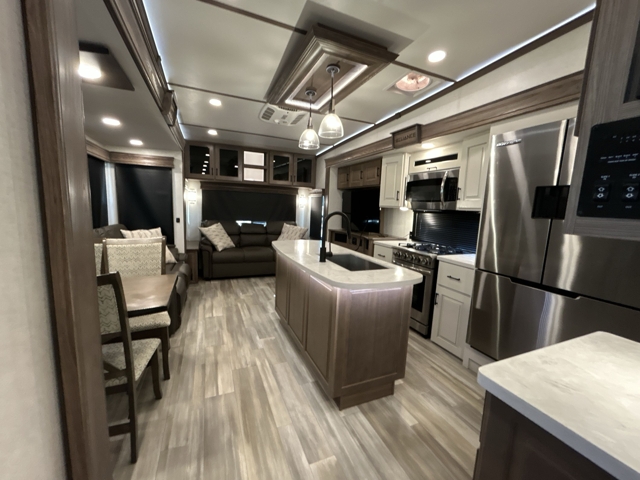 2023 Alliance Paradigm 390MP — photo 6 of 8