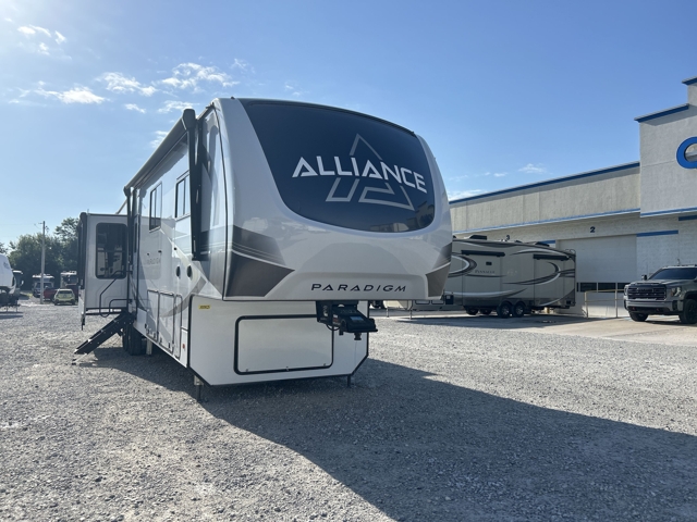 2023 Alliance Paradigm 390MP — photo 1 of 8