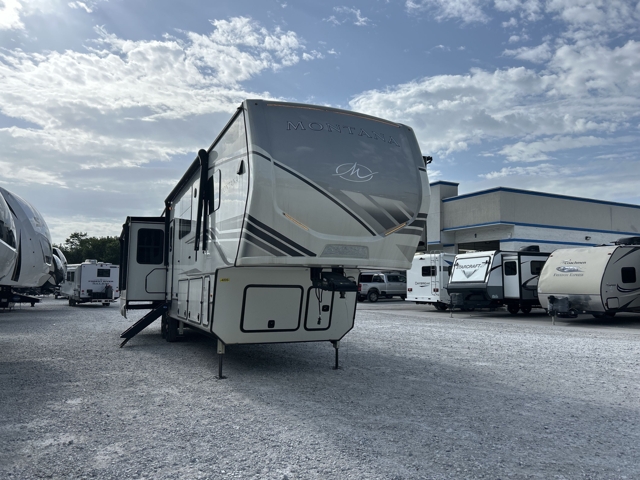 2023 Keystone Montana 3857BR — photo 1 of 8